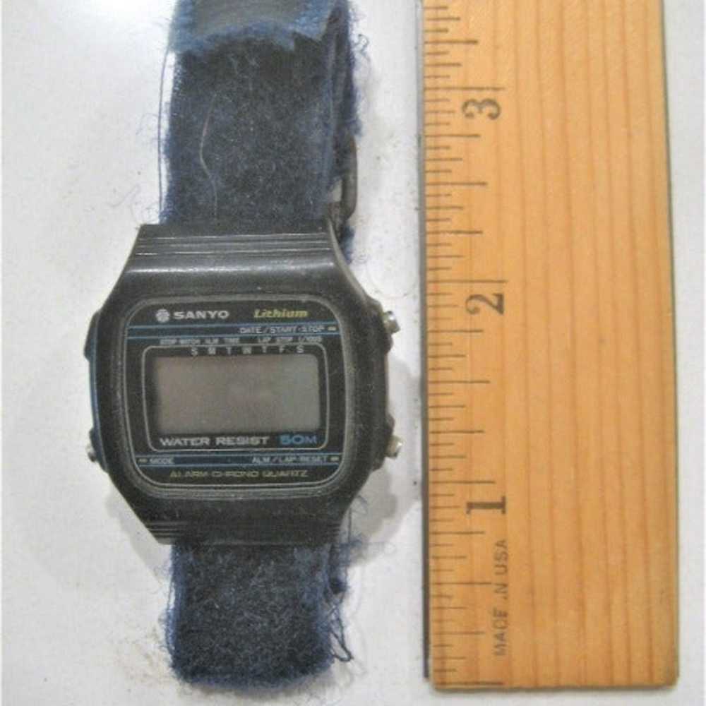 Vintage Sanyo Lithium D560 Chronograph Alarm Quar… - image 4
