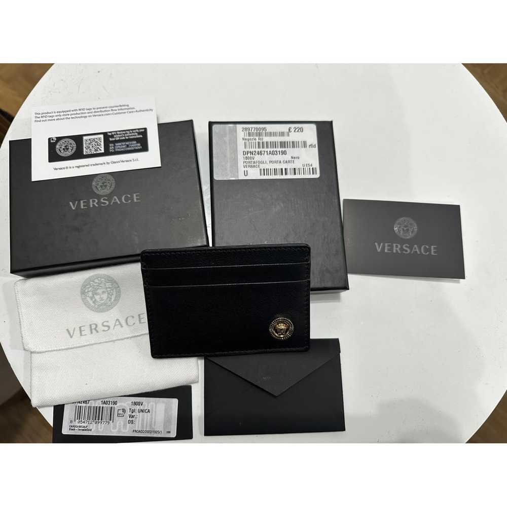 Versace La Medusa leather card wallet - image 5