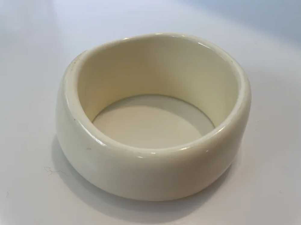 Ivory Lucite Asymmetrical Bangle Bracelet - image 4