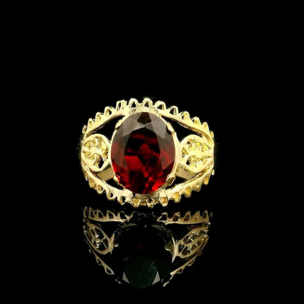 Vintage 14k Yellow Gold Deep Red Oval Stone w/ Op… - image 2