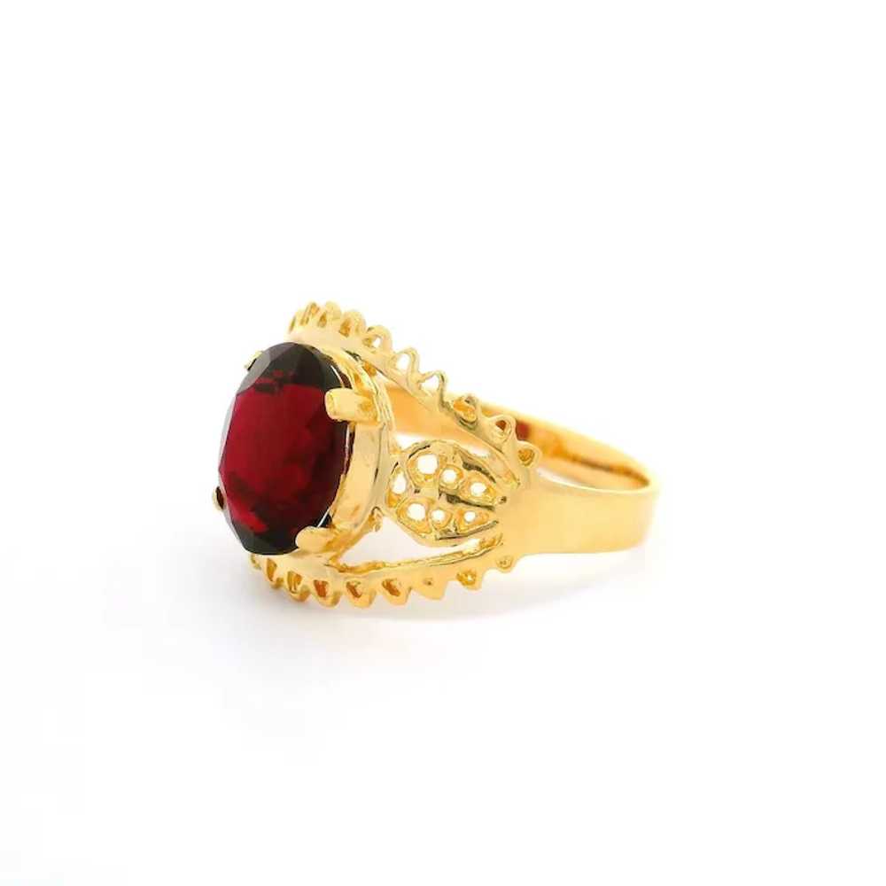 Vintage 14k Yellow Gold Deep Red Oval Stone w/ Op… - image 3