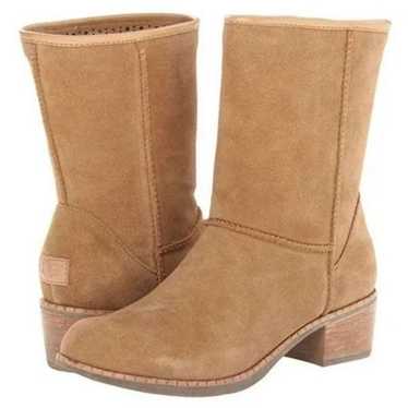 UGG Cyrinda Suede Boot Size 12