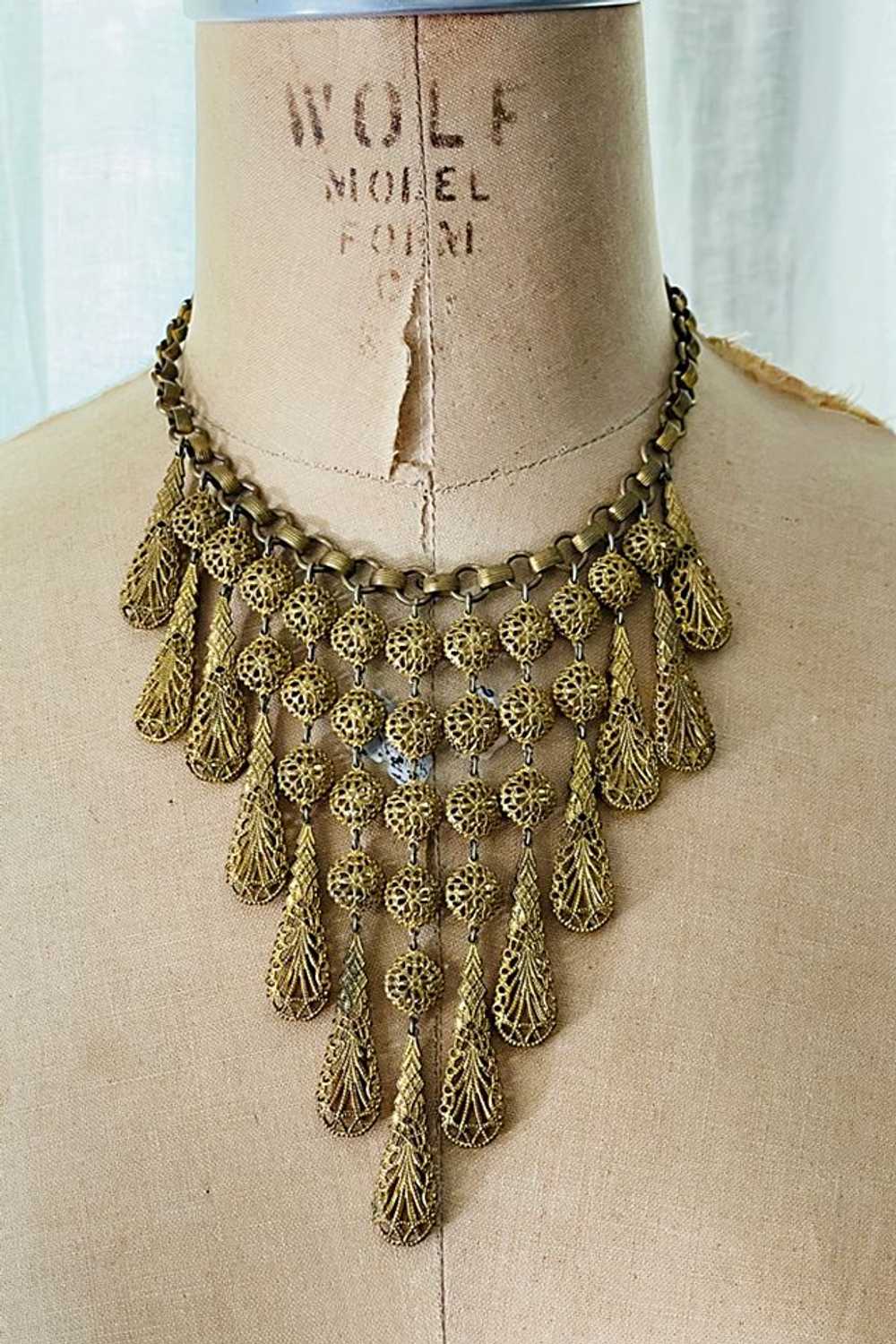 Vintage 1940's Brass Filigree Dangle Bib Necklace… - image 2