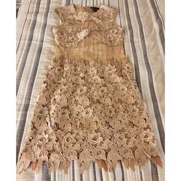 Gracia lace floral dress - image 1