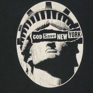 Vintage 90s Y2K God Save New York S/S Tshirt Hane… - image 1