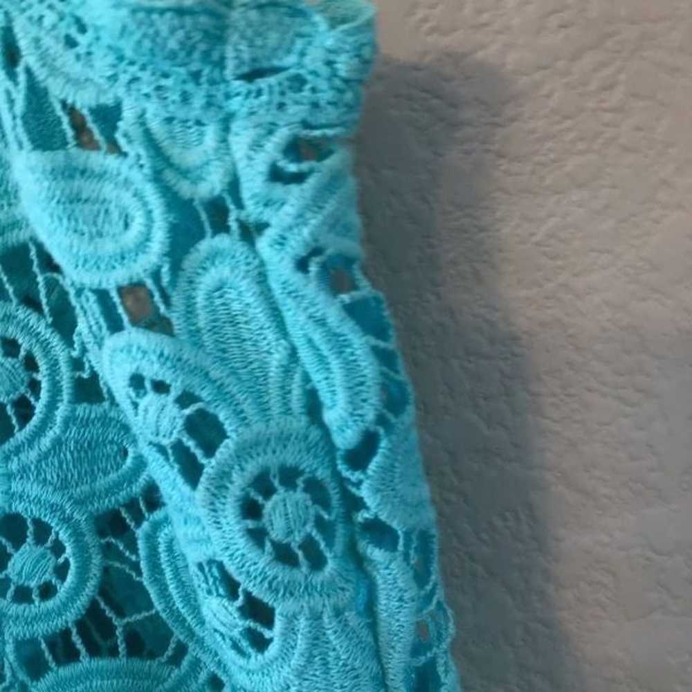 Intermix lace crochet robins egg blue blouse - image 4