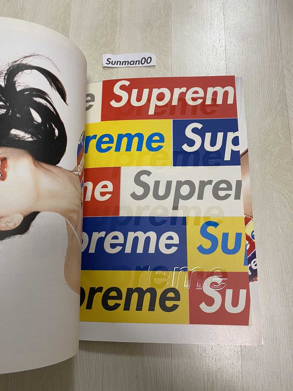 Supreme Supreme Magazine book Vol. 3 + sticker - image 2