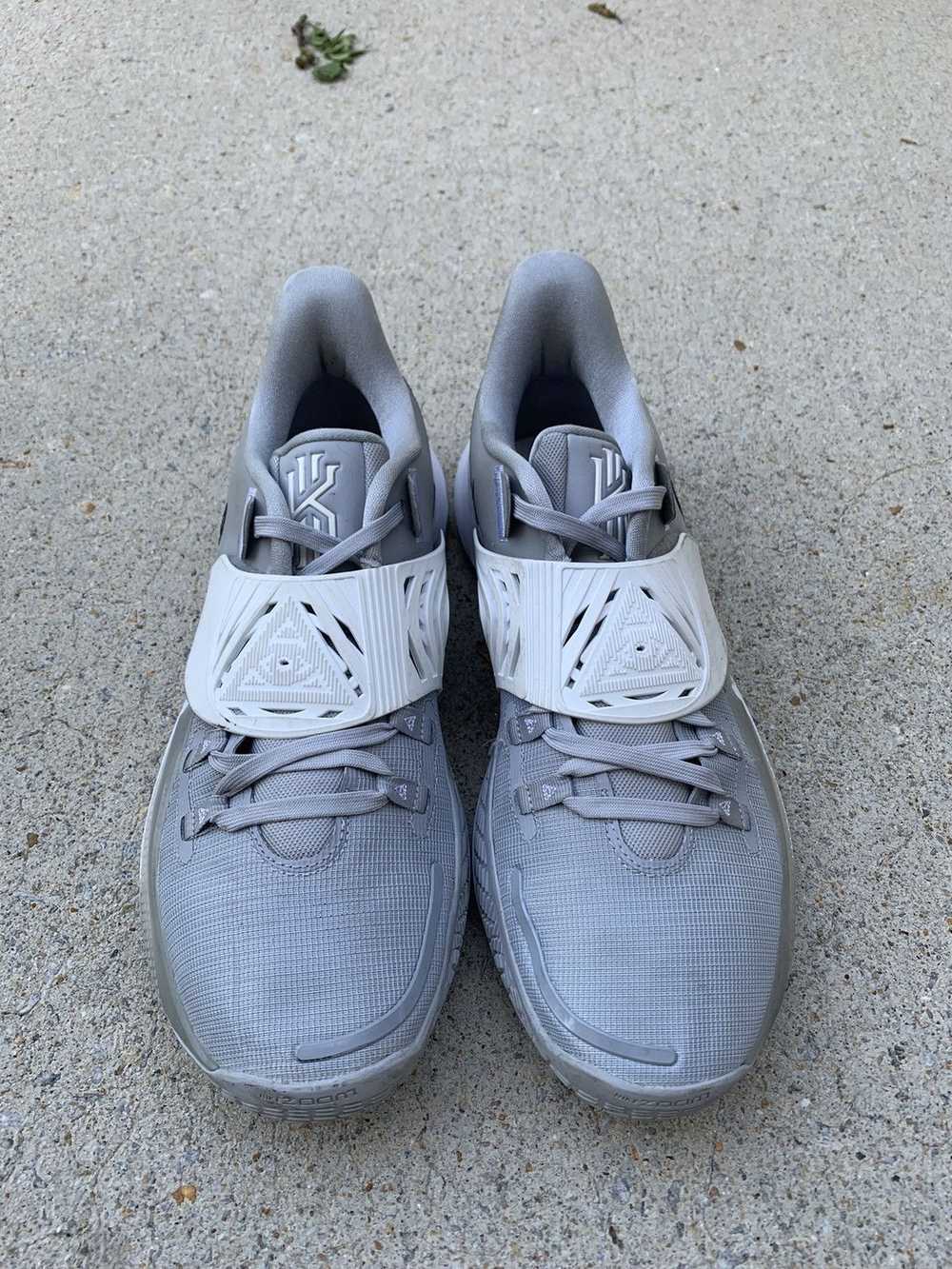 Nike Nike Kyrie Low 3 Flat Silver Black White - image 5
