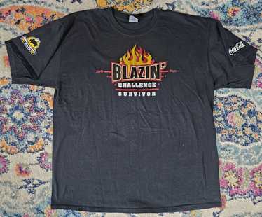 Gildan Buffalo Wild Wings TShirt Blazin' Challeng… - image 1