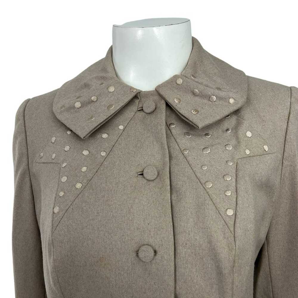 1940s Tan Polka Dot Embroidered Blazer Jacket Roc… - image 5
