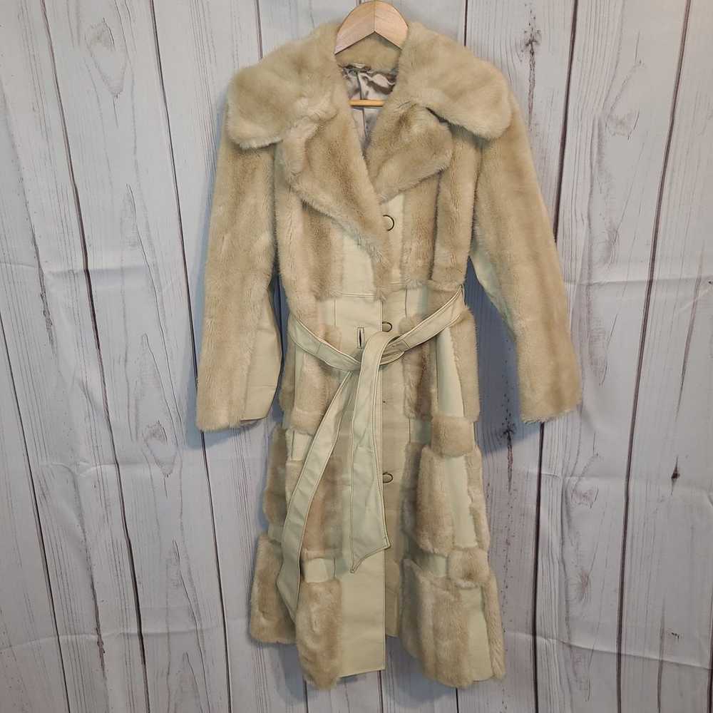 Vintage Rosewin leather and foe fur coat - image 2