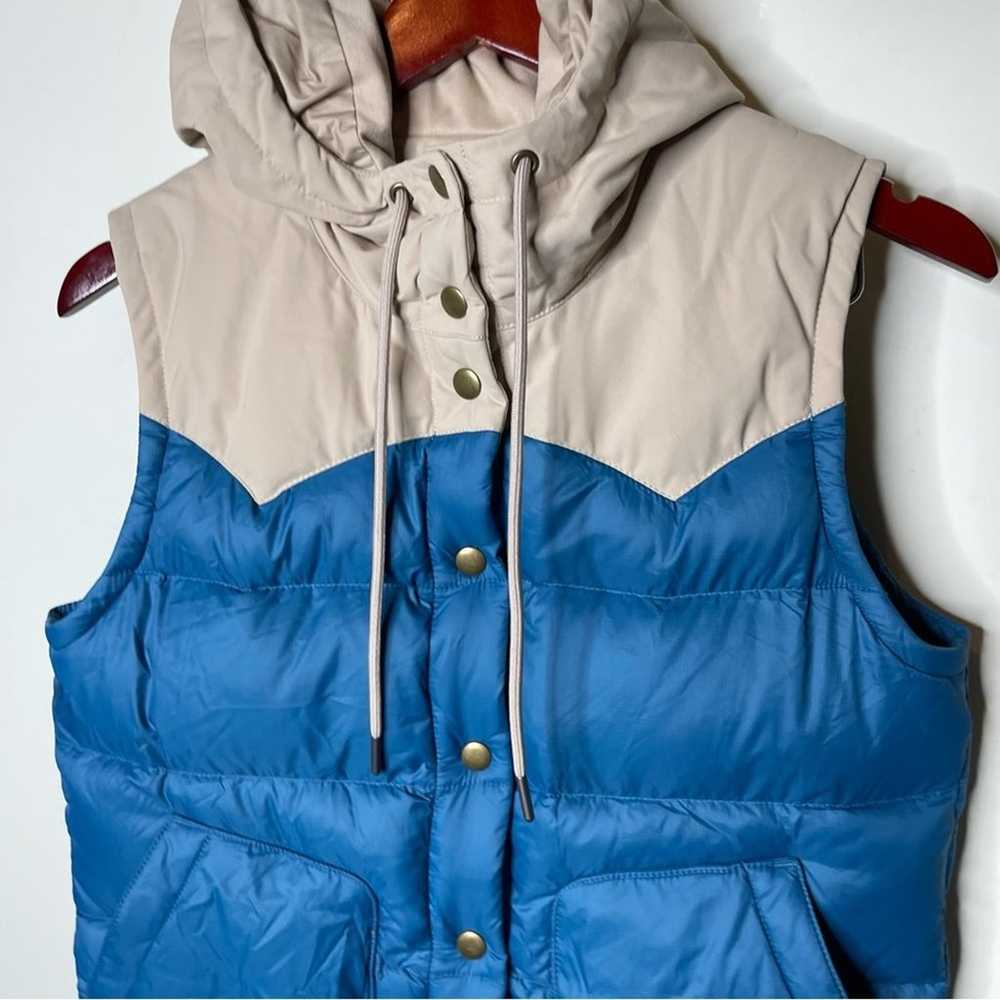 Patagonia Women's Bivy Hooded Puff Vest sz S in t… - image 5