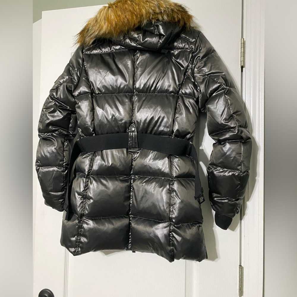 S13 Chelsea High-Shine Faux-Fur-Trim Hooded Puffe… - image 6