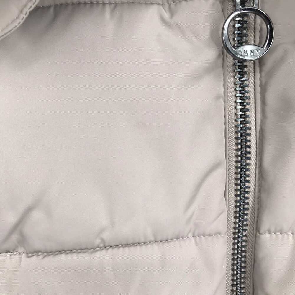 DKNY faux fur trim hooded puffer coat - image 12