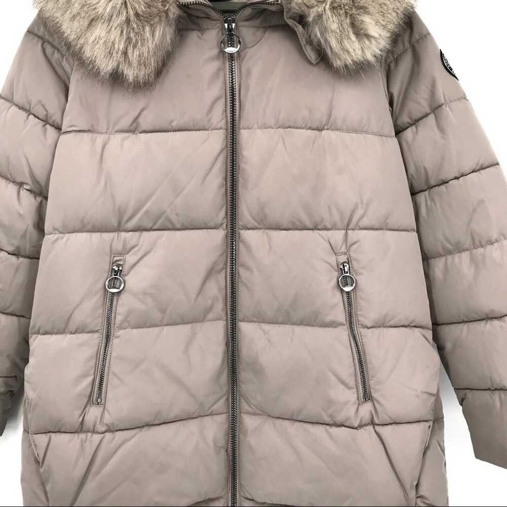 DKNY faux fur trim hooded puffer coat - image 3
