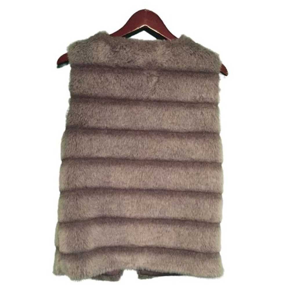 Andrina Faux Fur Jacket Vest Size M - image 3