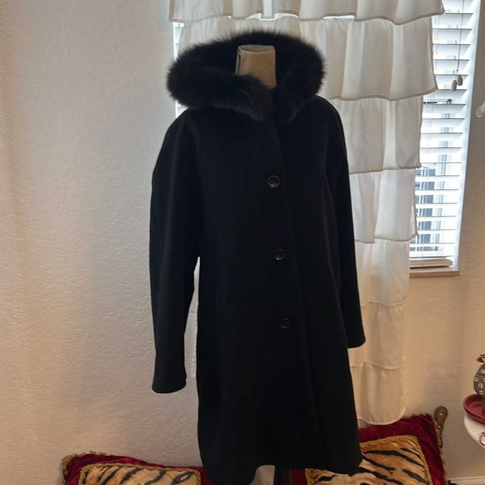 Coat with real fox fur - image 6
