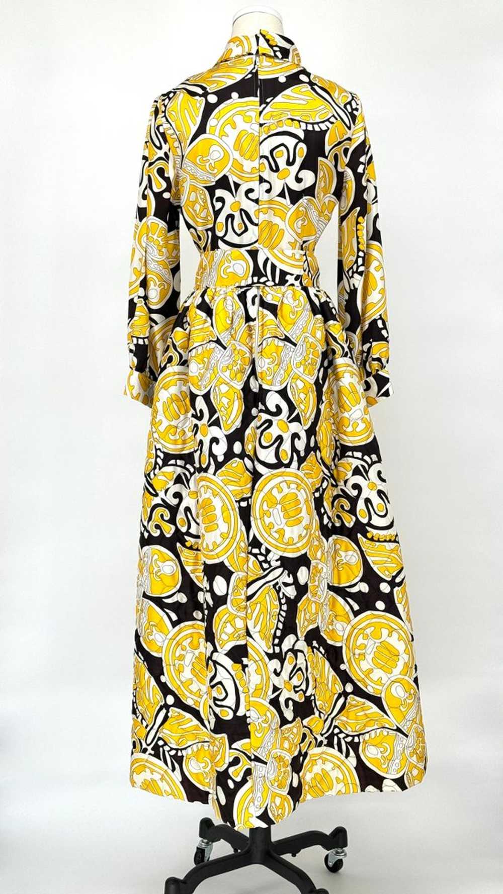 1970 Lounge Craft Quilted Hostess Maxi Dress - image 6