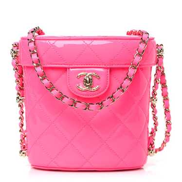 CHANEL Patent Quilted CC Vani-Tea Case With Chain… - image 1