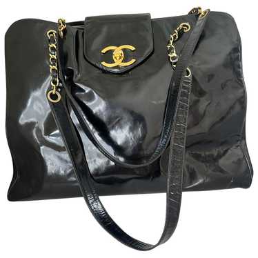 Chanel Vintage Cc Chain patent leather tote - image 1