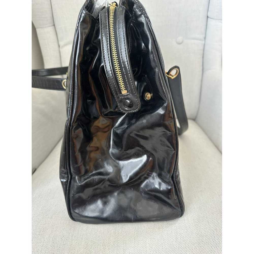 Chanel Vintage Cc Chain patent leather tote - image 4