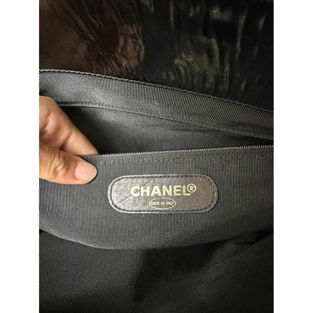 Chanel Vintage Cc Chain patent leather tote - image 8