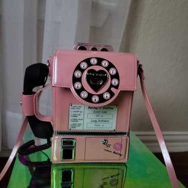 Betsey Johnson phone ( with small flaw) - image 1