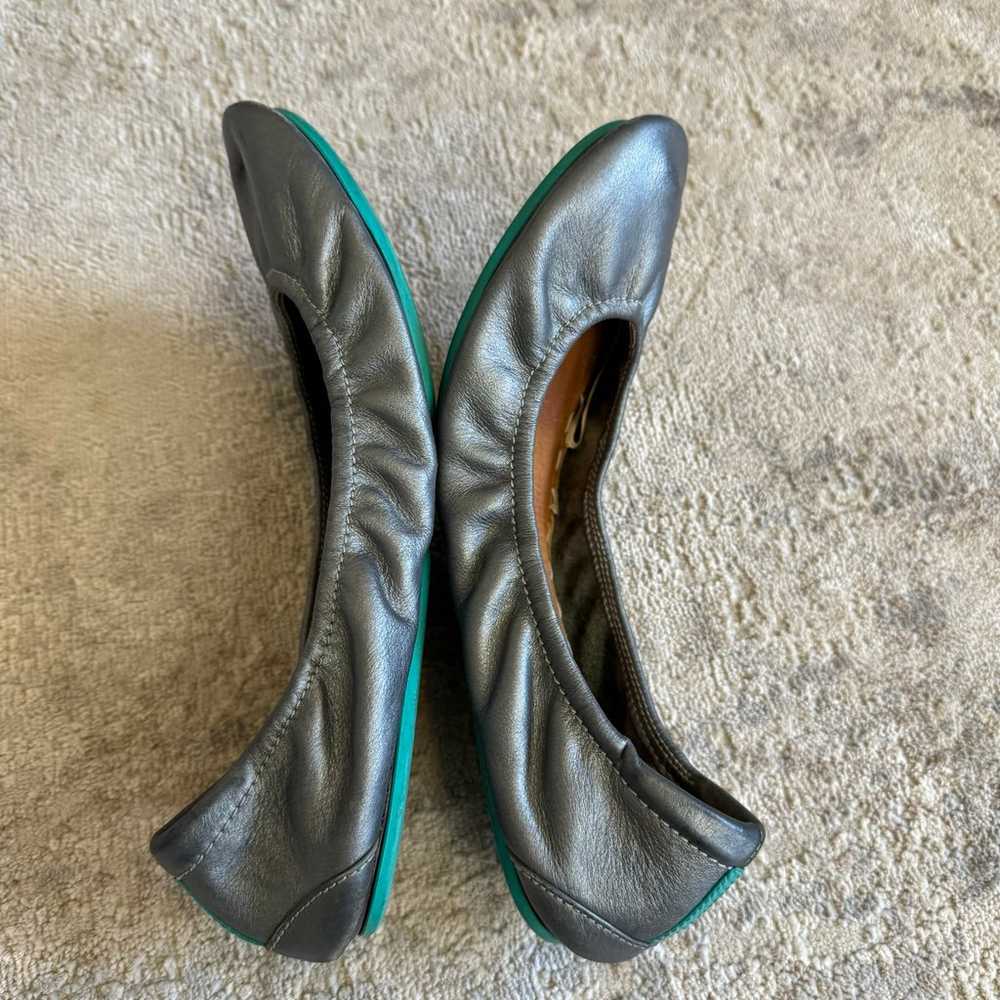 Tieks Metallic Pewter Leather Foldable Ballet Fla… - image 6