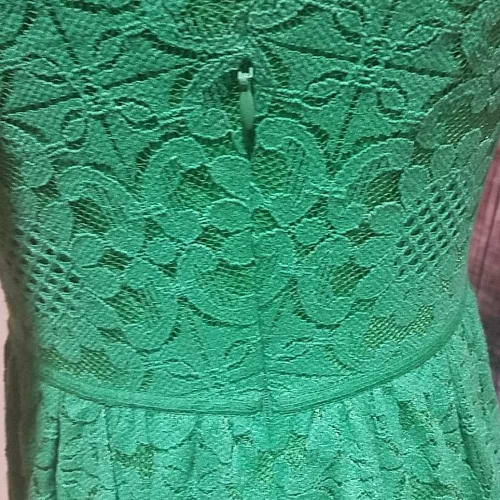 Max Studio Green sleeveless lace dress - small - image 5