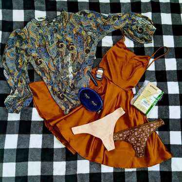 TANGERINES FLOWY DRESS+BLUE SHEER SHIRT+MAKEUP L/… - image 1