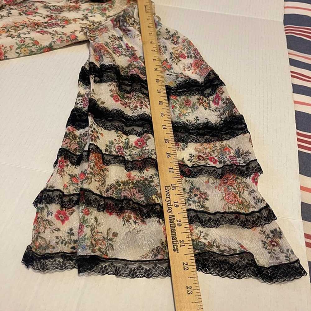 Rococo Sand Wrap Short Dress w/ Flair Sleeves Siz… - image 10