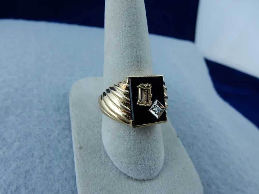 10k Yellow Gold and Black Onyx Signet Ring - image 4