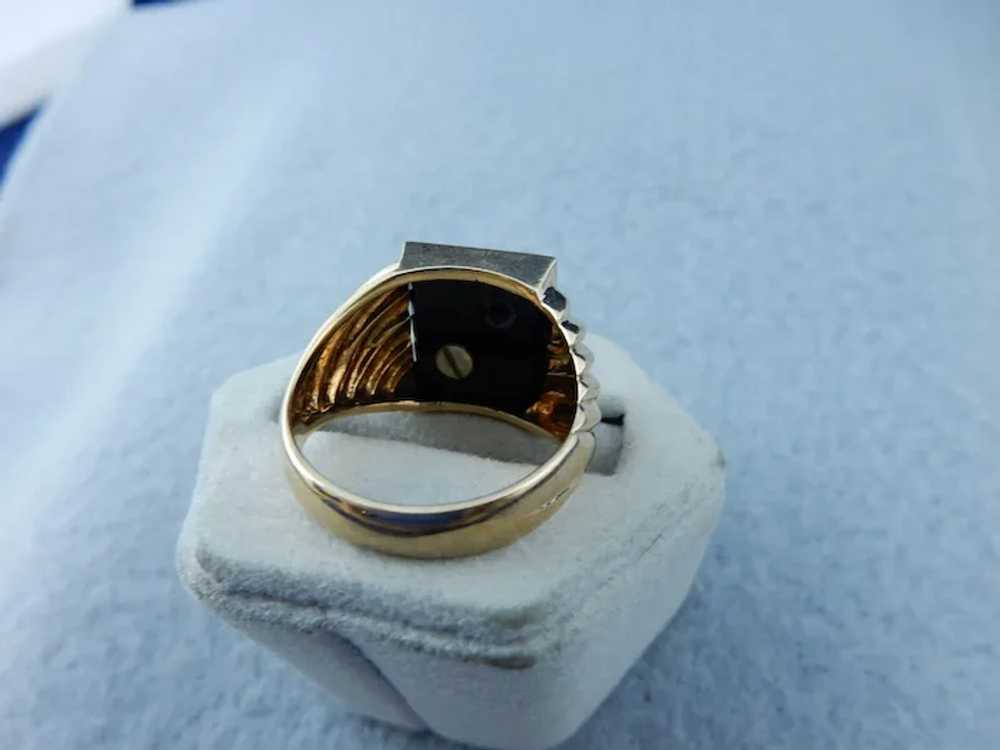 10k Yellow Gold and Black Onyx Signet Ring - image 6