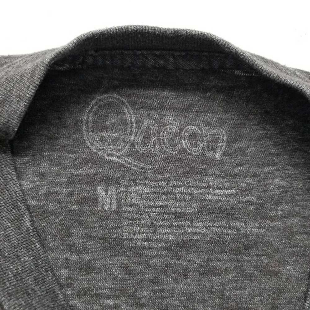 Queen Shirt Mens Medium Dark Gray Short Sleeve Cr… - image 6