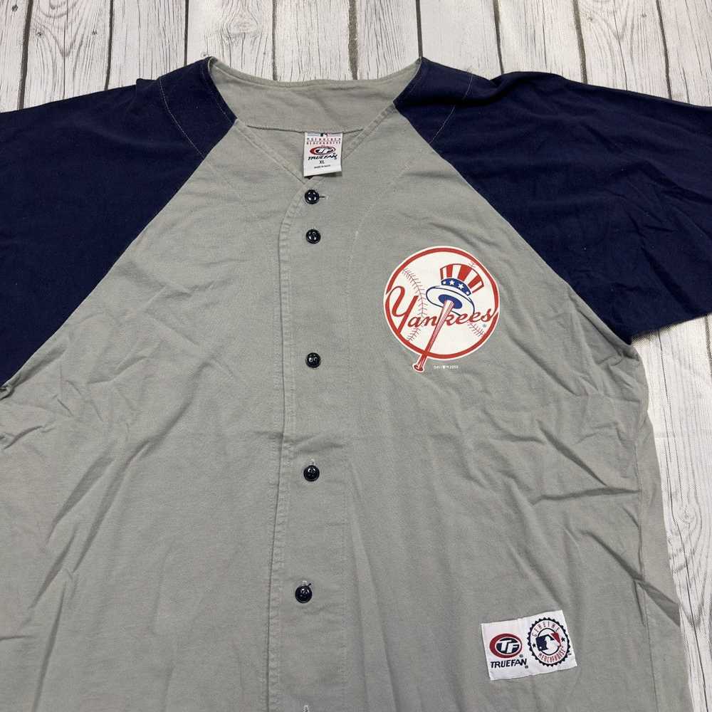 Genuine Merchandise By True Fan × MLB × Vintage V… - image 3