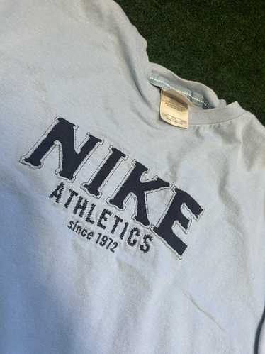 Nike × Streetwear × Vintage Y2K Nike shirt
