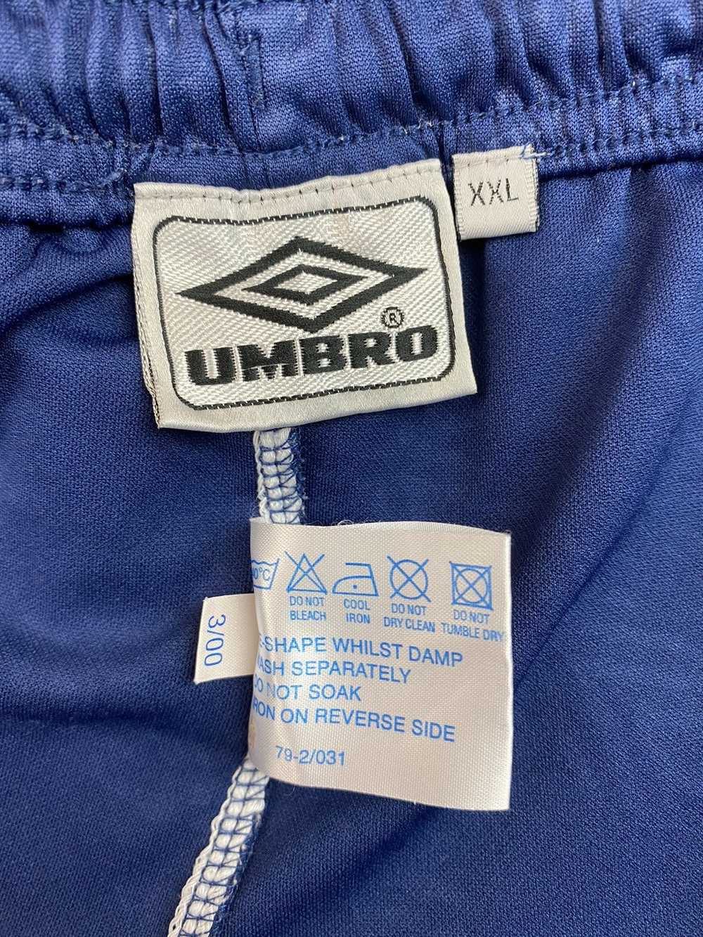 Umbro × Vintage Mens Vintage Umbro Monogram Short… - image 8