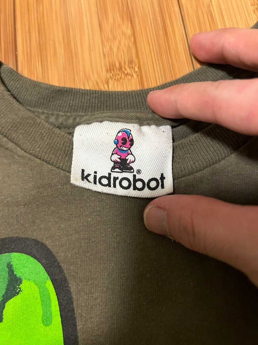 Kid Robot × Streetwear Kid Robot Tshirt - image 2
