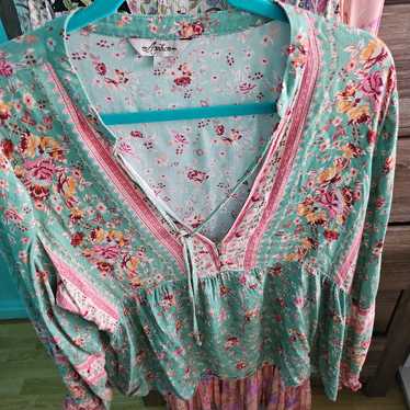 Arnhem store Azalea Floral Blouse