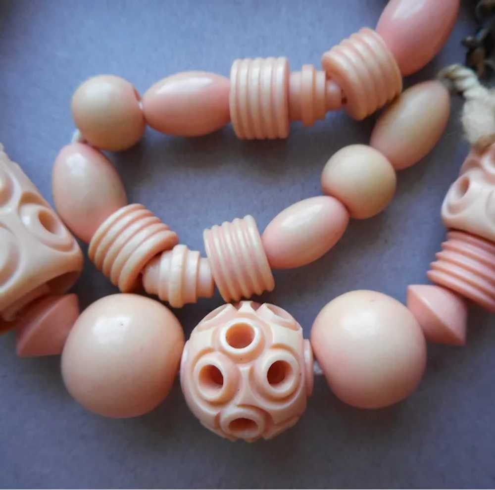 1930s Early Plastic Beads Necklace Peach Color Vi… - image 5