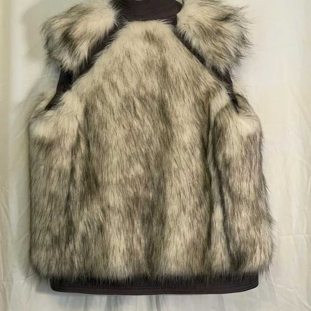 Rebecca Talylor Fab faux- fur vest ivory gray vest - image 9