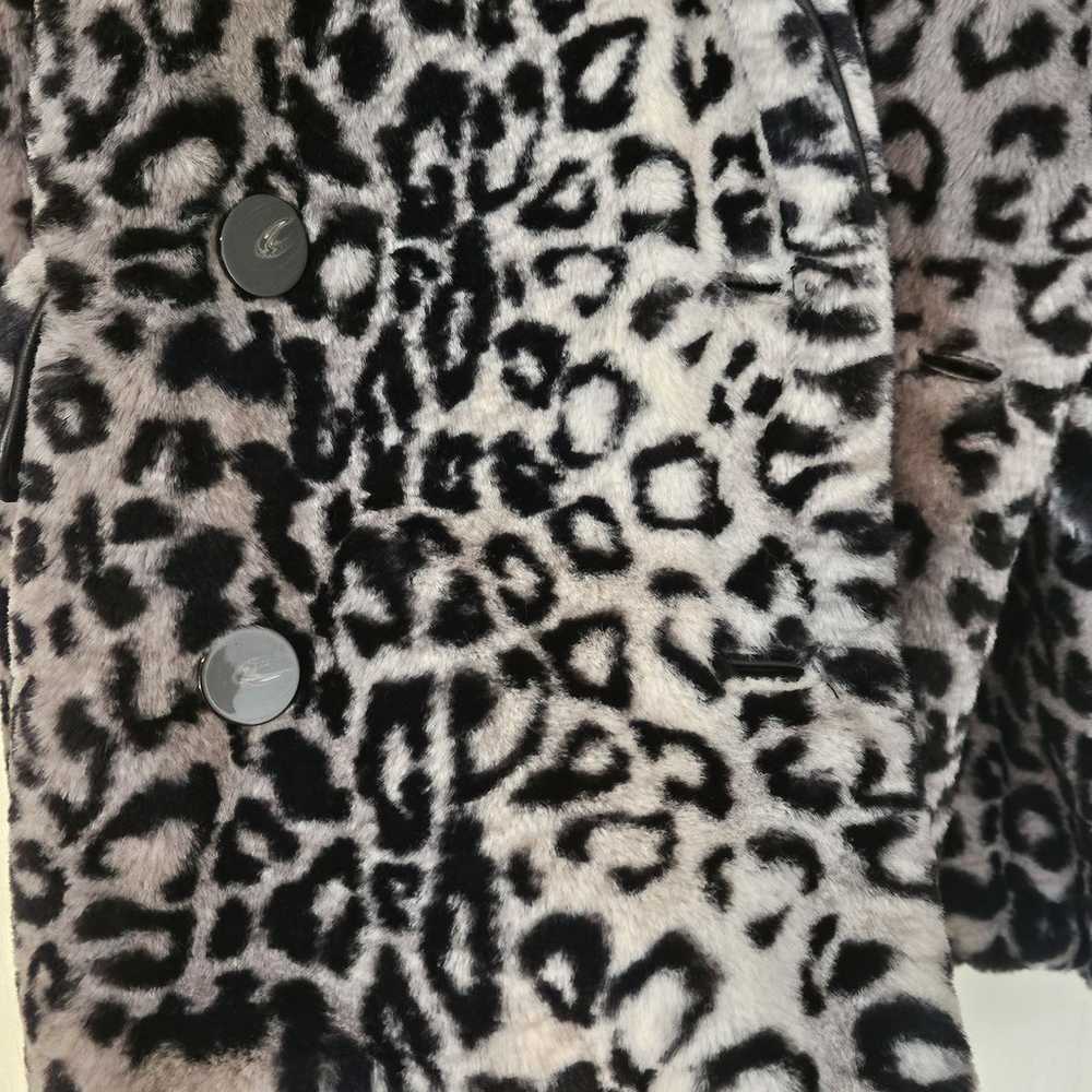Free People Kate Leopard Faux Fur Snow Leopard Co… - image 8