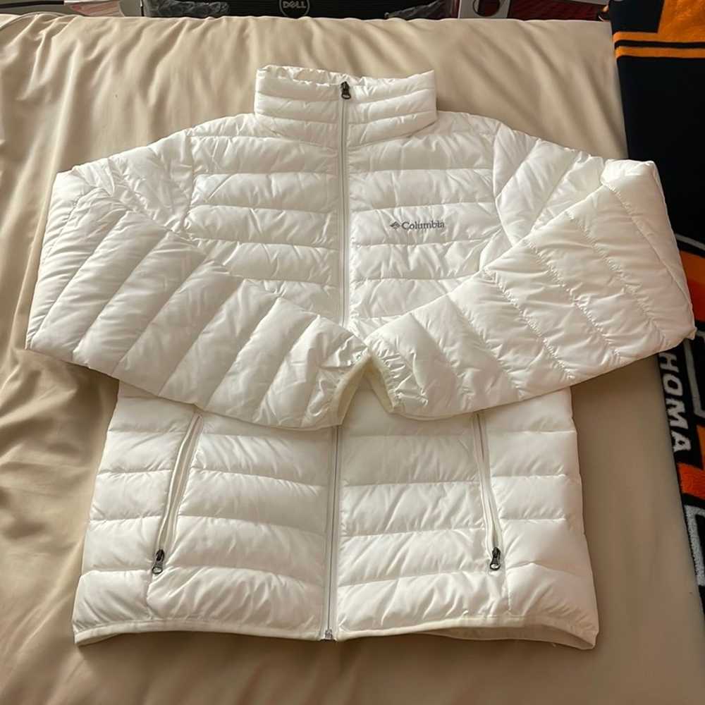 Small women’s Columbia puffer jacket - image 1
