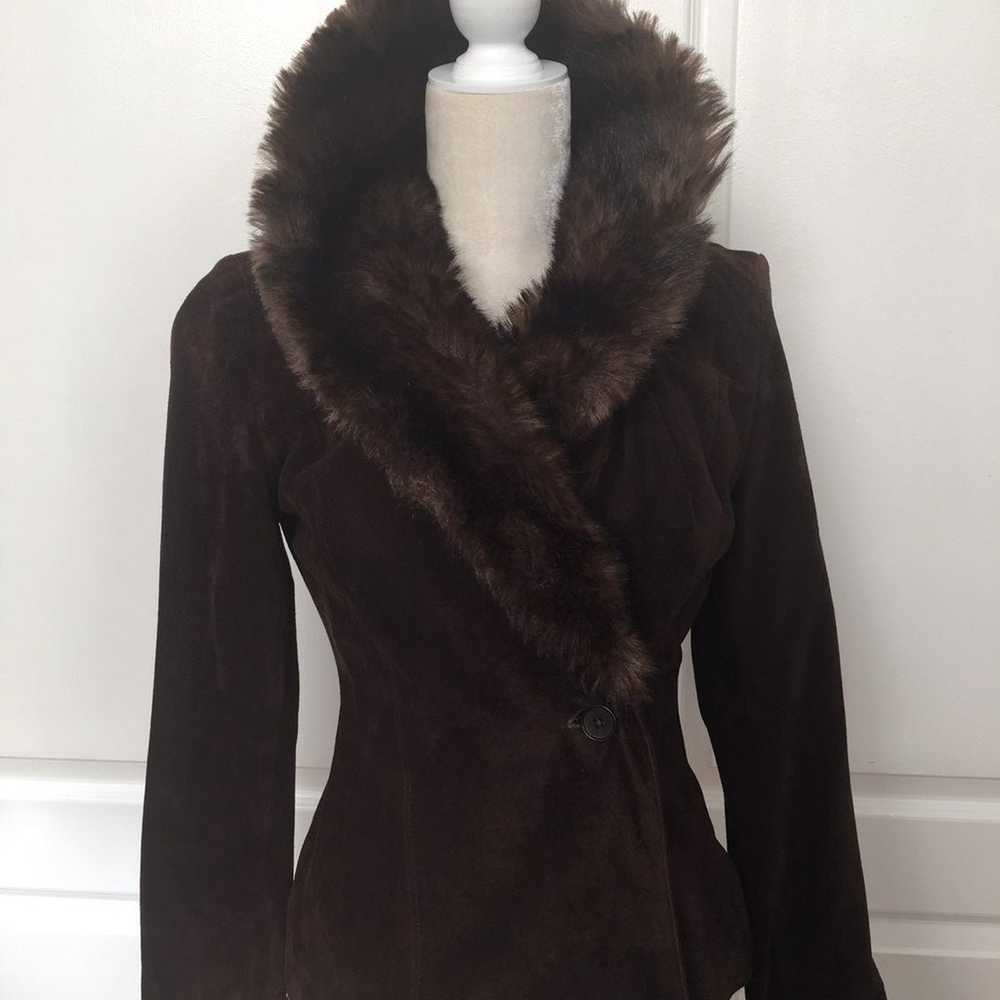 BCBG vintage brown suede jacket fur collar size s… - image 3