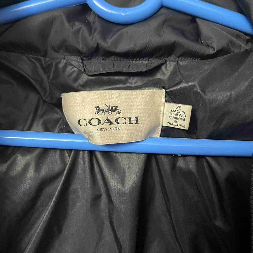 Coach puffer Jacket in Black. - image 4