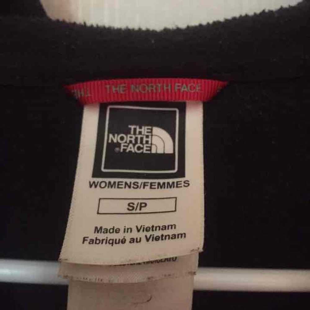 North face - image 2