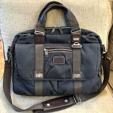 TUMI ALPHA BRAVO ピンクニーフラップブリーフ 22634HKH TUMI ALPHA BRAVO ピンクニーフラップブリーフ 22634HKH Yahoo