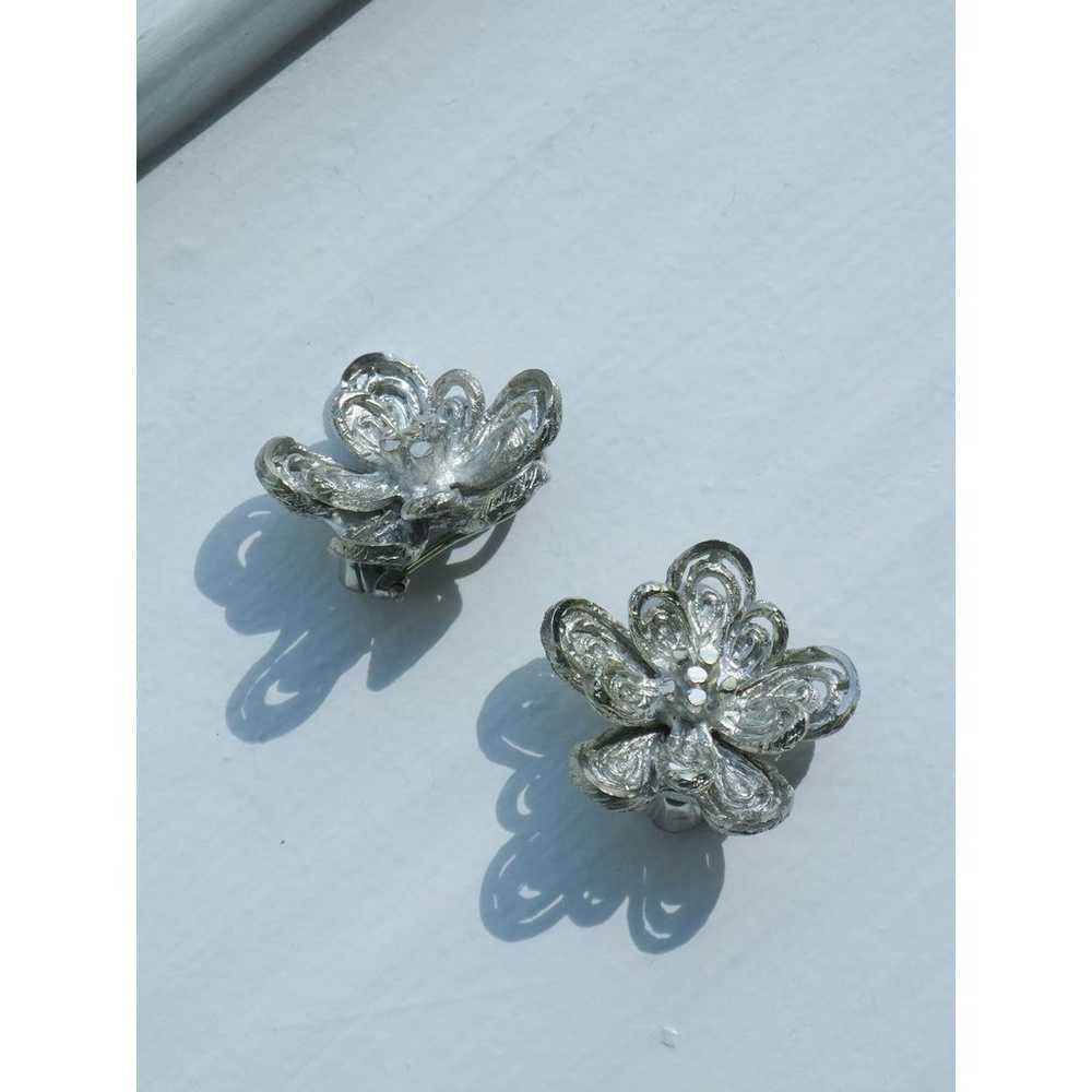 Silver Flower Earrings Clip-On VTG - image 1