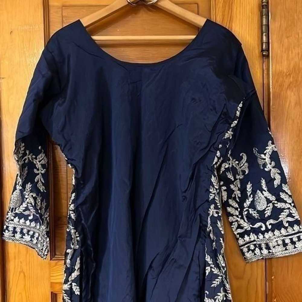Deep Navy Blue and White Embroidered Chikankari T… - image 6