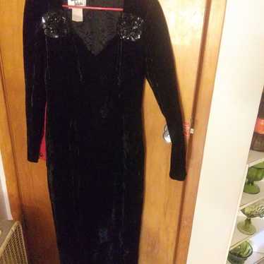 Vintage Tadashi black velvet formal gown
